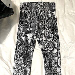 Blackmilk Clothing Leggings L Rare!!!!!